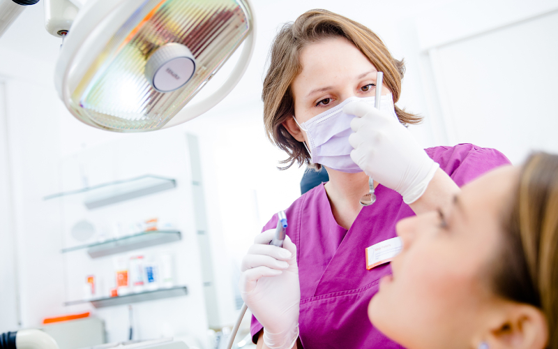 Abszess am Zahnfleisch